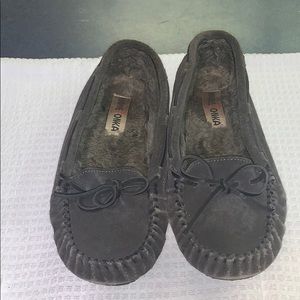 Minnetonka gray slippers